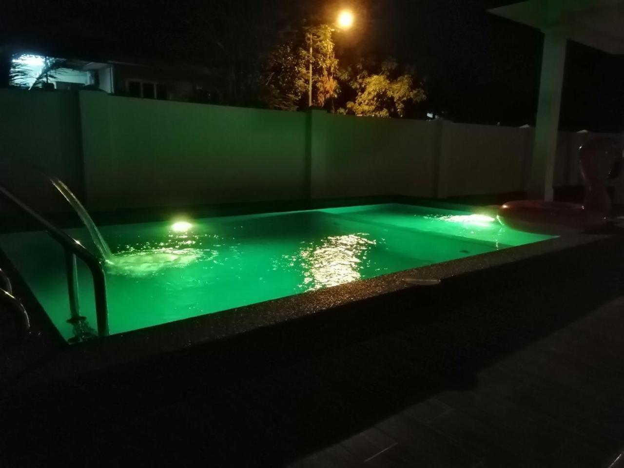 Casa261 Homestay Pd Петалинг Джая Екстериор снимка