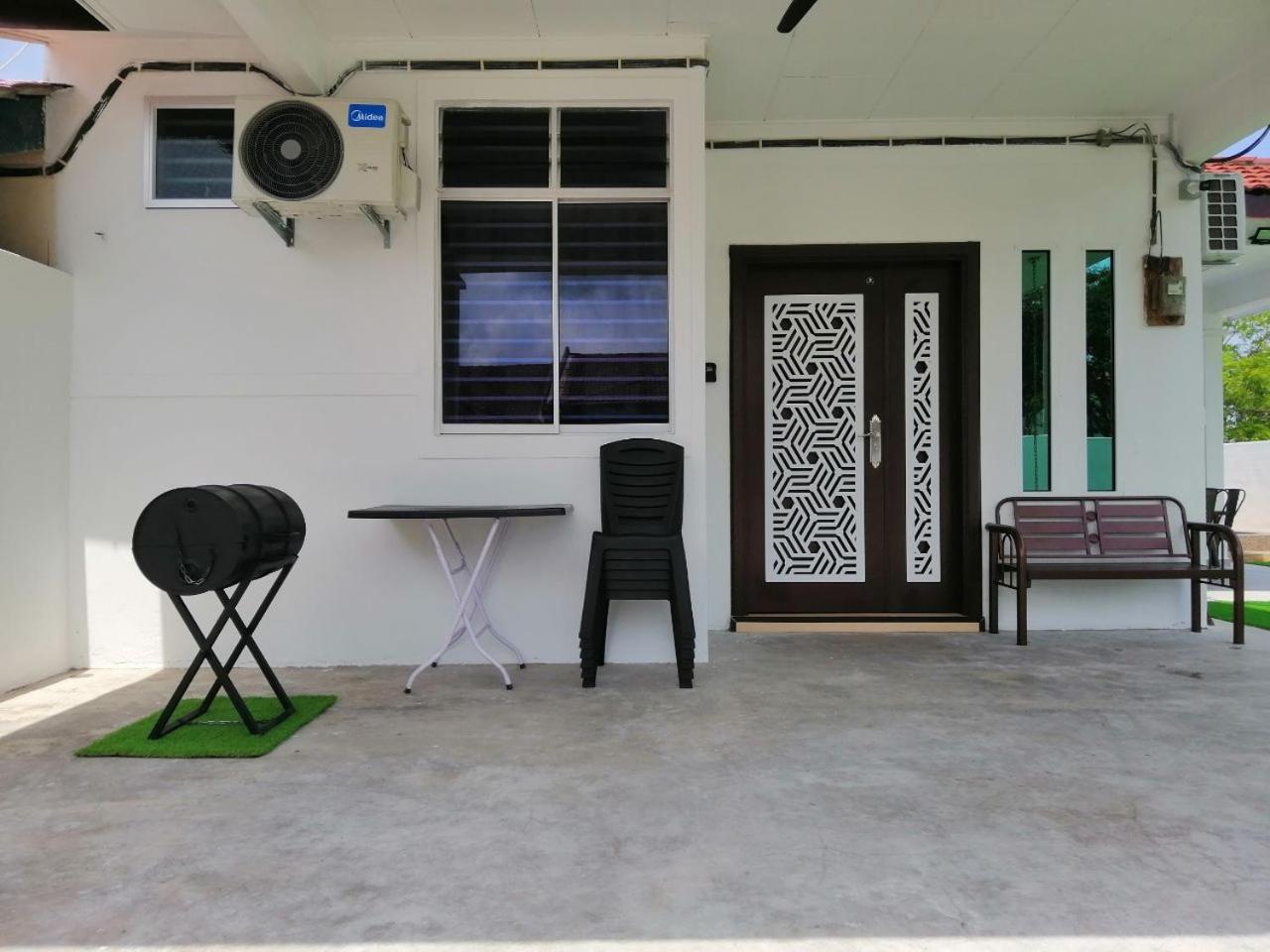 Casa261 Homestay Pd Петалинг Джая Екстериор снимка