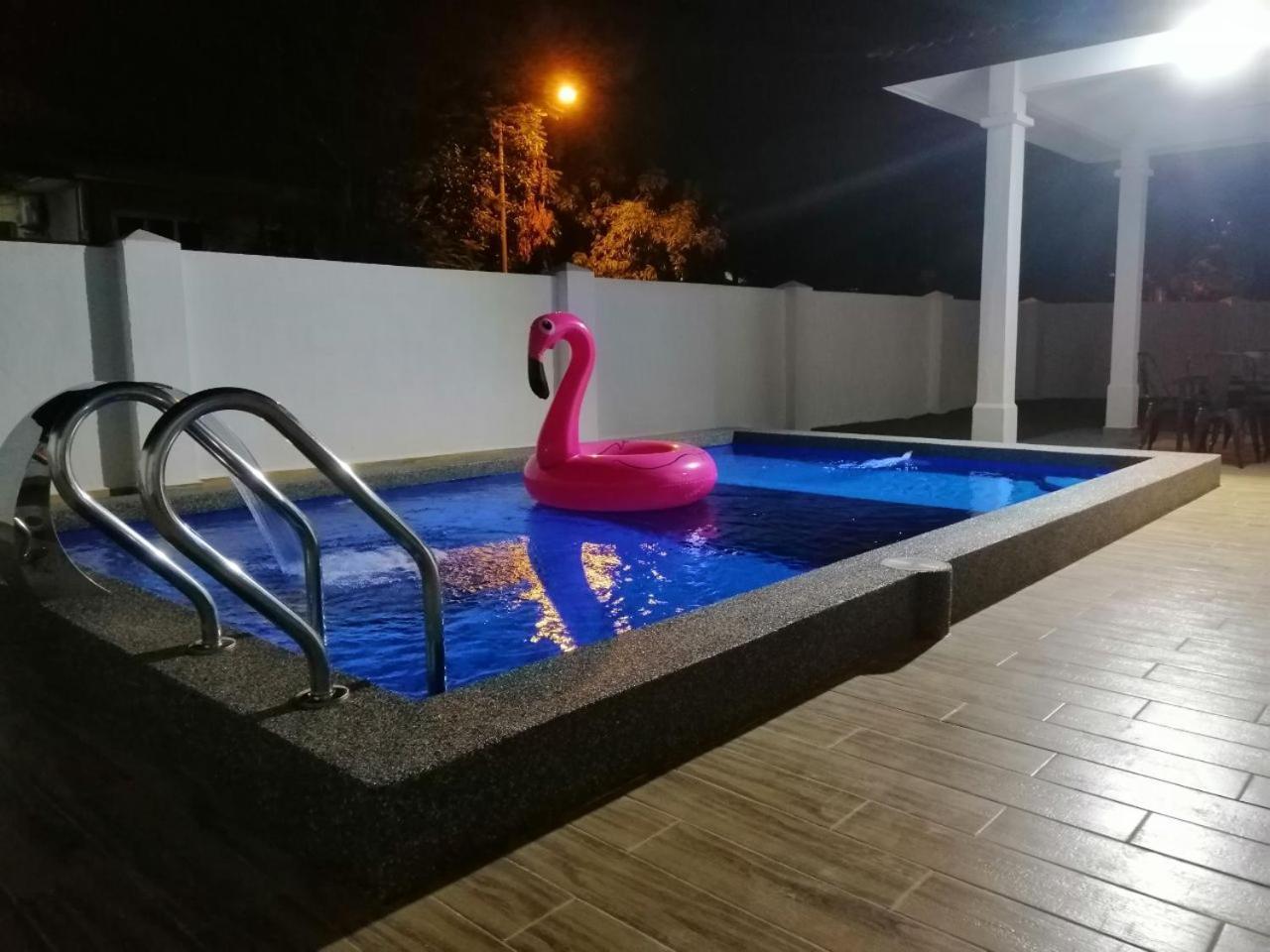 Casa261 Homestay Pd Петалинг Джая Екстериор снимка