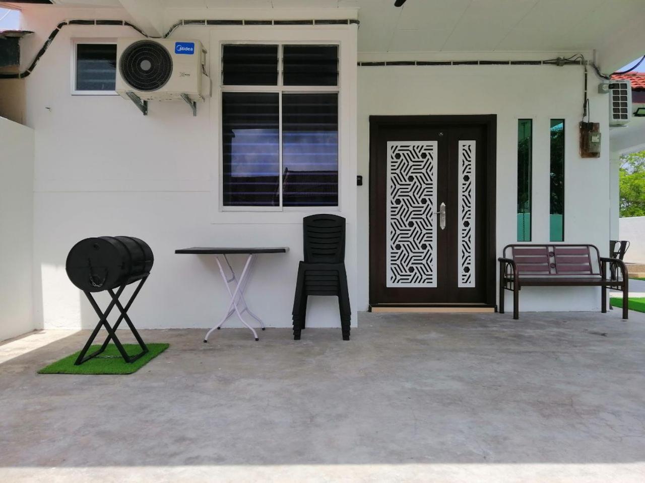 Casa261 Homestay Pd Петалинг Джая Екстериор снимка